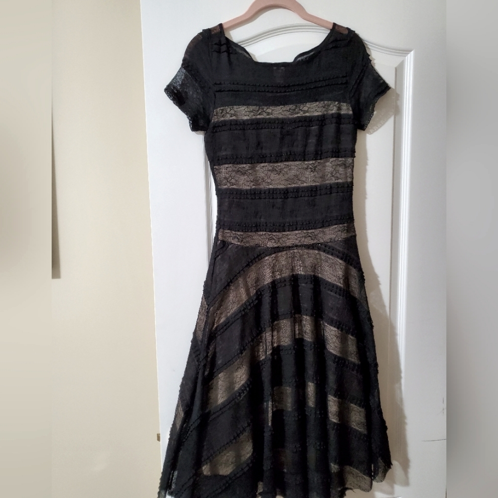 Sangria lace dress